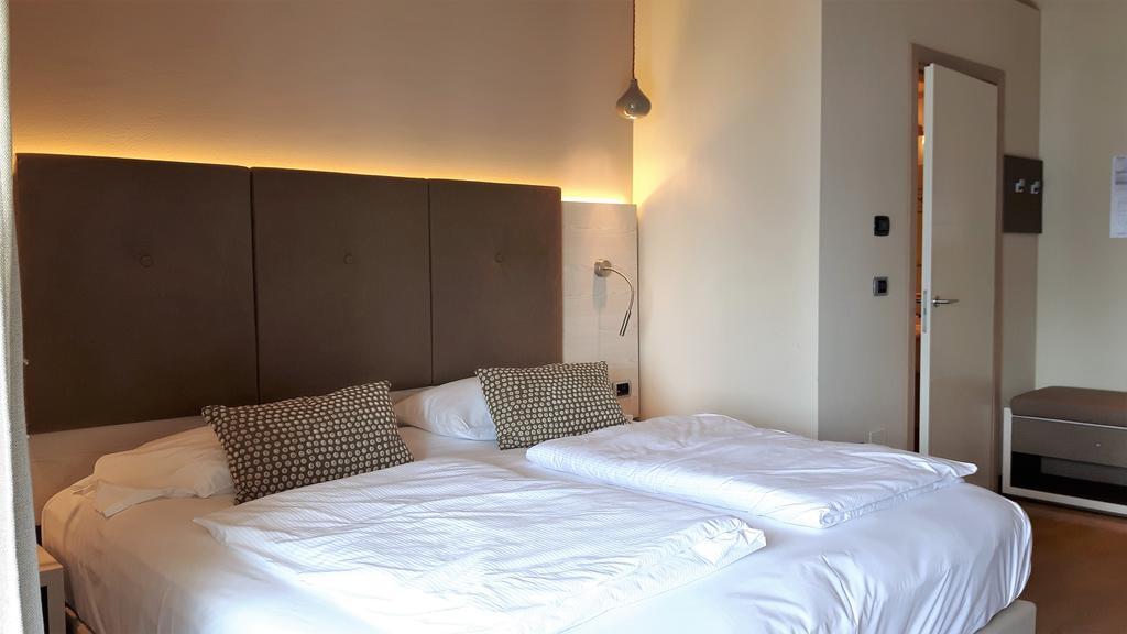 Hotel Galvani Torri Del Benaco Ngoại thất bức ảnh